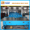 Cross lapping machine, cross lapper machine, nonwoven machine cross lapper